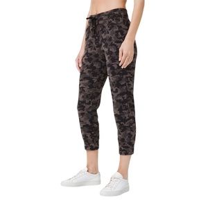 Lululemon Ready to Rulu Jogger Crop Heritage Camo Jacquard Black Rock size 4